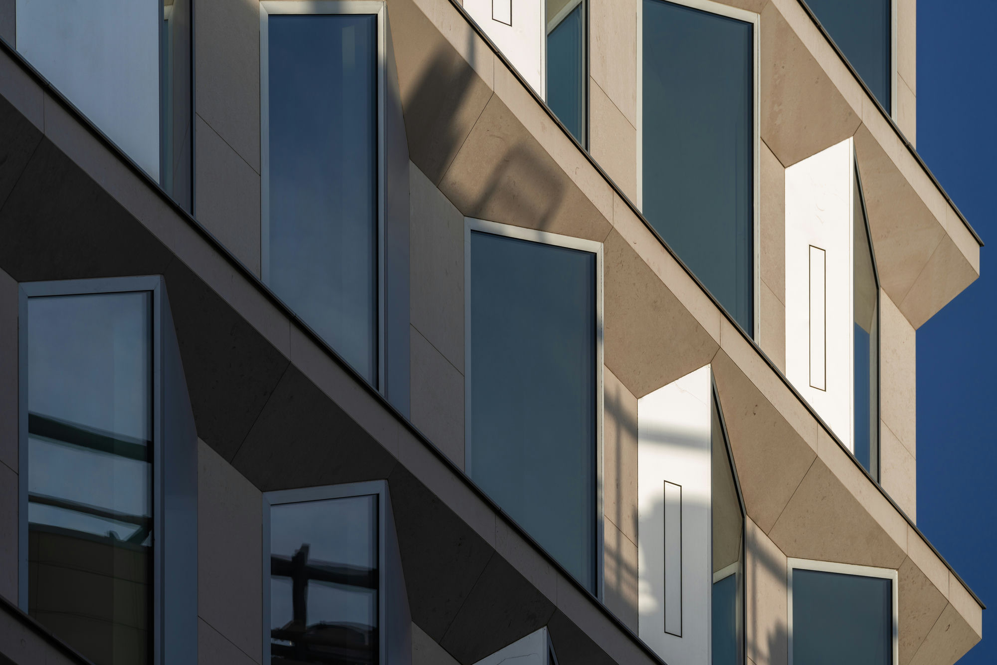 Fensterreinigung — Joos Gebäudereinigung Berlin